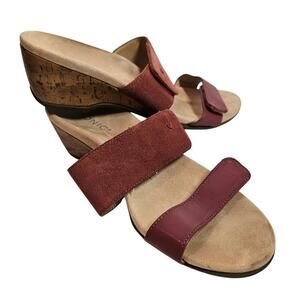 Vionic Bayu Slip On Sandal Wedge Mauve Red Straps‎ Size 9.5